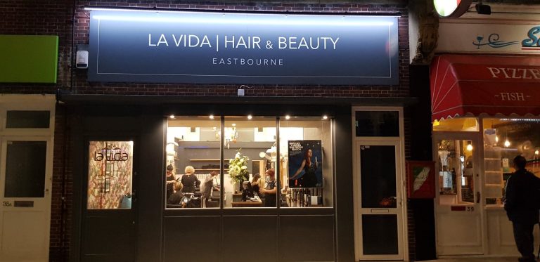 Modern Elegance: Creating a 24/7 Brand Presence for La Vida